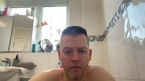 Snapshot of interestedhun chatting on April 2026 02:00:01 PM InterestedHun online show from April 2026 02:00:01 PM