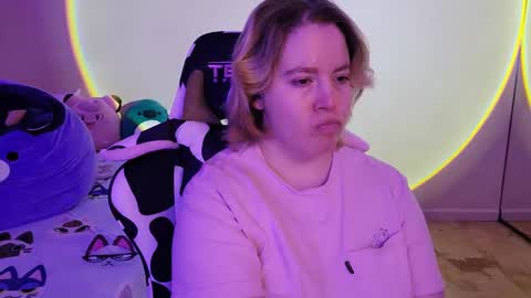 Faye online show from February 2025 07:12:01 AM