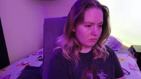 Snapshot of internetfairy_xo chatting on January 2026 03:22:02 AM Faye online show from January 2026 03:22:02 AM