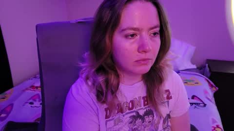 Snapshot of internetfairy_xo chatting on February 2026 04:32:01 AM Faye online show from February 2026 04:32:01 AM