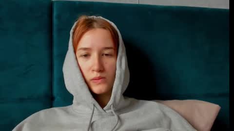 Snapshot of internetsexplorer chatting on November 2025 08:35:01 AM Bernadette Join online show from November 2025 08:35:01 AM