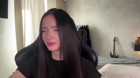 Snapshot of iraidaheredia chatting on March 2026 04:18:02 AM Morana online show from March 2026 04:18:02 AM