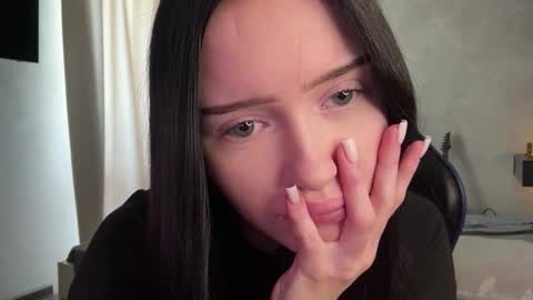 Snapshot of iraidaheredia chatting on March 2026 05:44:01 AM Morana online show from March 2026 05:44:01 AM