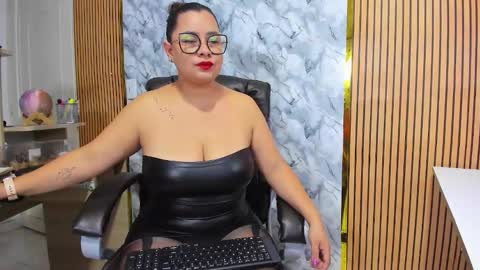 IRENE EVANS And Mr. George online show from March 2026 11:31:02 PM