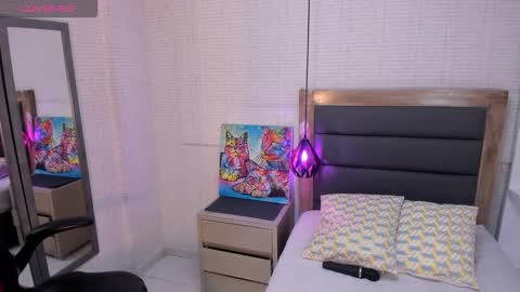 Snapshot of irenneblazer chatting on February 2026 12:45:02 PM I R E N N E online show from February 2026 12:45:02 PM