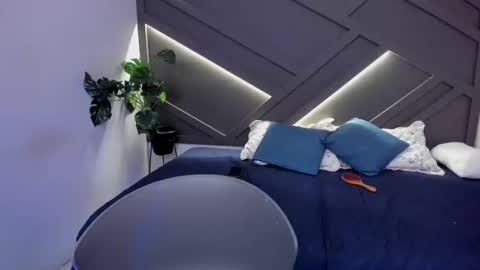 Iris Rosse online show from January 2025 09:15:02 PM