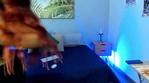 Iris Rosse online show from October 2025 06:56:01 PM