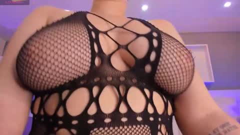 Irina Silver cami online show from September 2025 09:08:02 PM
