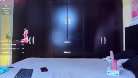 IrisVianca online show from February 2025 05:15:02 PM