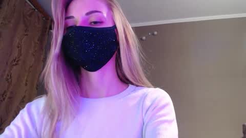 Lily online show from September 2025 04:11:01 PM