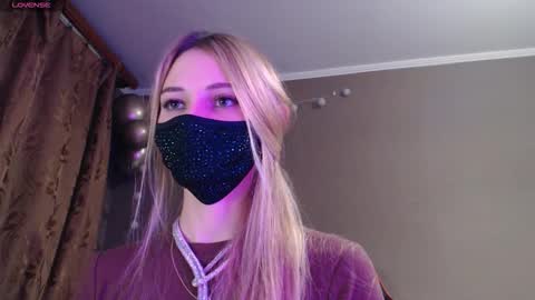 Lily online show from November 2025 04:51:02 PM