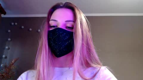 Lily online show from April 2026 04:47:02 PM