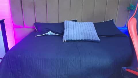 iris_roses online show from June 2026 08:34:01 PM