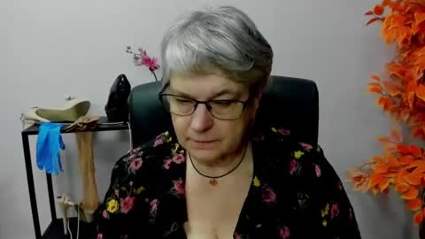 I R I S online show from December 2024 10:49:02 AM