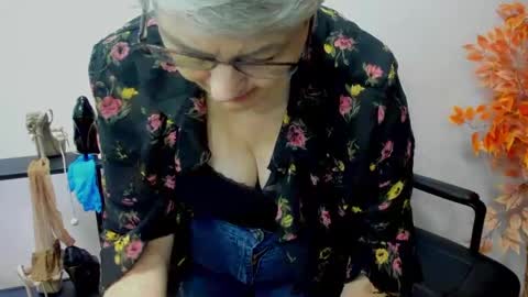 I R I S online show from January 2025 10:59:01 AM