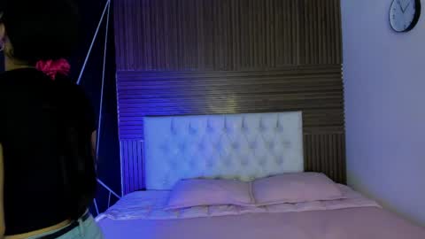 Iris Fyre  online show from June 2026 12:22:02 PM