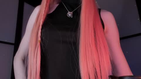 Snapshot of irisice chatting on December 2024 02:17:02 PM Miss Iris Fansly Miss Iris new inst. online show from December 2024 02:17:02 PM