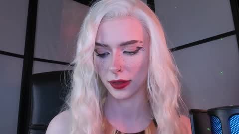 Snapshot of irisice chatting on January 2025 01:42:02 AM Miss Iris Fansly Miss Iris new inst. online show from January 2025 01:42:02 AM