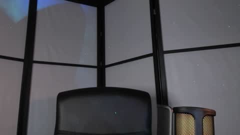 Snapshot of irisice chatting on January 2025 11:16:01 PM Miss Iris Fansly Miss Iris new inst. online show from January 2025 11:16:01 PM