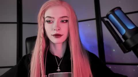 Snapshot of irisice chatting on February 2025 05:29:02 AM Miss Iris Fansly Miss Iris new inst. online show from February 2025 05:29:02 AM