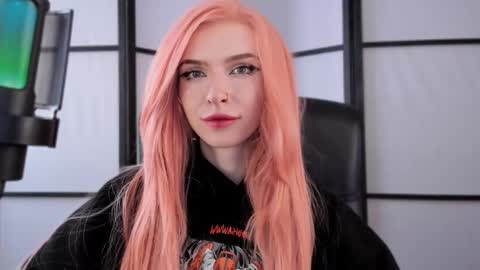 Snapshot of irisice chatting on February 2025 11:10:02 AM Miss Iris Fansly Miss Iris new inst. online show from February 2025 11:10:02 AM