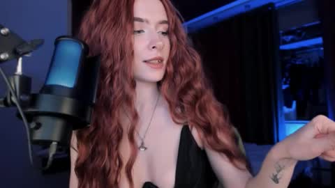 Snapshot of irisice chatting on September 2025 05:46:02 PM Miss Iris Fansly Miss Iris new inst. online show from September 2025 05:46:02 PM