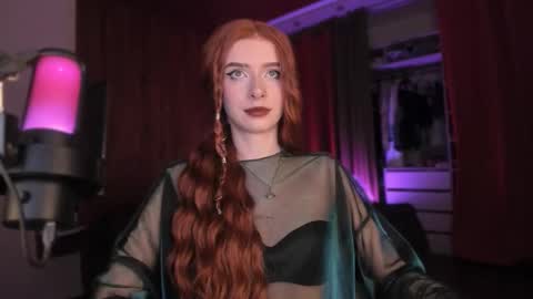 Snapshot of irisice chatting on October 2025 04:35:01 PM Miss Iris Fansly Miss Iris new inst. online show from October 2025 04:35:01 PM