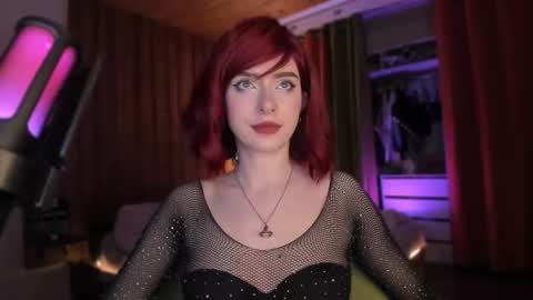 Snapshot of irisice chatting on November 2025 05:02:02 PM Miss Iris Fansly Miss Iris new inst. online show from November 2025 05:02:02 PM