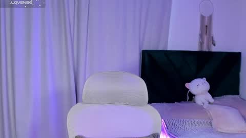 Iris Moira  online show from April 2026 11:36:02 AM