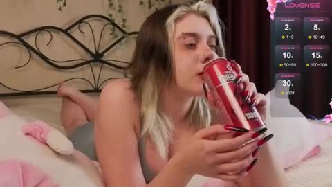 I am Cutie Iris3 online show from September 2025 08:05:01 AM