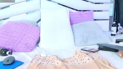 Snapshot of irissross chatting on February 2025 05:50:02 PM Iris online show from February 2025 05:50:02 PM