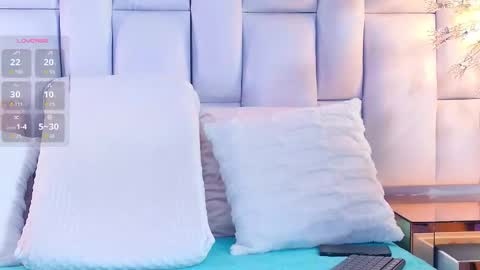 Snapshot of irissross chatting on October 2025 11:39:01 AM Iris online show from October 2025 11:39:01 AM