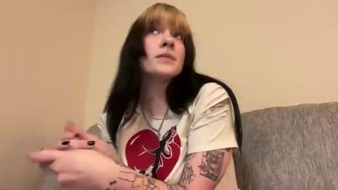 irissweets online show from February 2026 01:46:01 AM