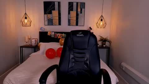 Snapshot of irma_dust chatting on September 2025 02:30:02 PM IRMA FOLLOW ME online show from September 2025 02:30:02 PM