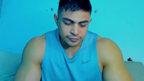 Snapshot of iron_coleman chatting on November 2025 11:15:01 PM Iron online show from November 2025 11:15:01 PM