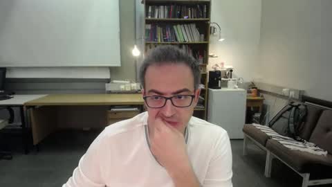 Snapshot of ironchrome chatting on November 2025 08:37:01 AM IronChrome online show from November 2025 08:37:01 AM