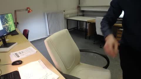 Snapshot of ironchrome chatting on December 2025 07:49:01 AM IronChrome online show from December 2025 07:49:01 AM