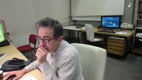 Snapshot of ironchrome chatting on December 2025 08:30:01 AM IronChrome online show from December 2025 08:30:01 AM