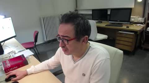 Snapshot of ironchrome chatting on December 2025 10:32:01 AM IronChrome online show from December 2025 10:32:01 AM