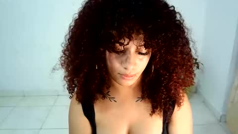 Snapshot of isa_bellaxx23 chatting on June 2026 12:57:02 AM isa_bellaxx23 online show from June 2026 12:57:02 AM