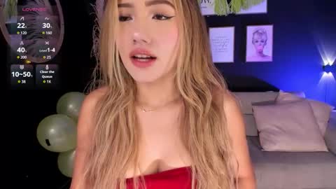 Isa Cortes  online show from March 2026 01:36:02 PM