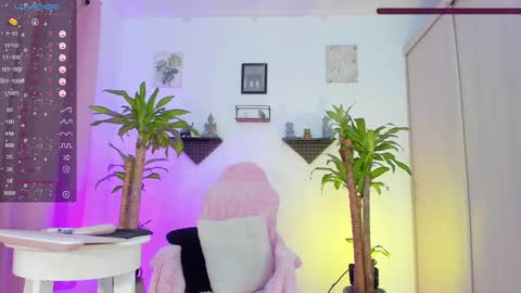 Snapshot of isa_greey chatting on March 2025 10:55:02 PM isabella online show from March 2025 10:55:02 PM