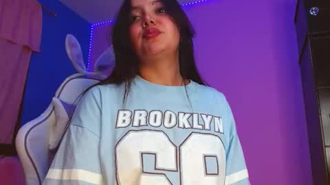 isa_jones1 online show from December 2025 02:42:01 AM