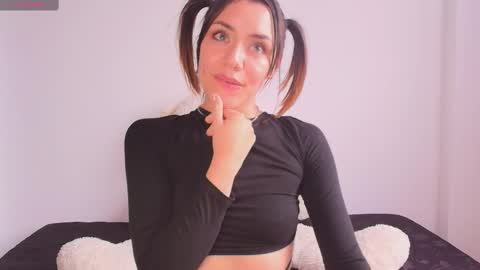 Snapshot of isa_laurentt chatting on February 2025 09:06:01 PM Isabella Laurentt online show from February 2025 09:06:01 PM