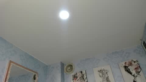 Snapshot of isa_little4u chatting on January 2025 06:25:01 PM online show from January 2025 06:25:01 PM