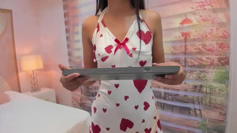 Snapshot of isa_little4u chatting on October 2025 11:08:02 AM online show from October 2025 11:08:02 AM