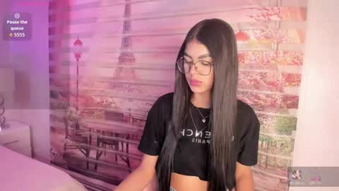 Snapshot of isa_little4u chatting on October 2025 03:47:02 AM online show from October 2025 03:47:02 AM