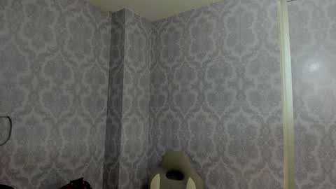    online show from December 2025 03:23:01 AM