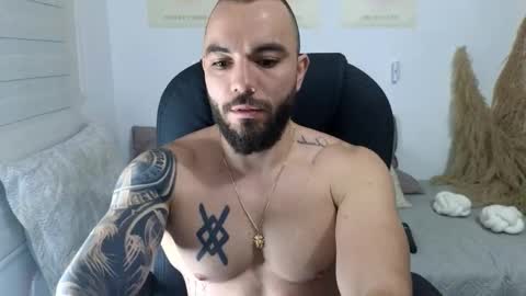 Isaac carter online show from November 2025 10:59:01 AM