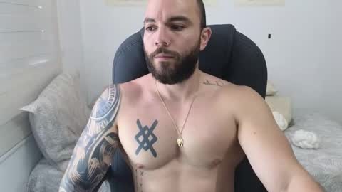 Isaac carter online show from January 2026 02:10:01 PM